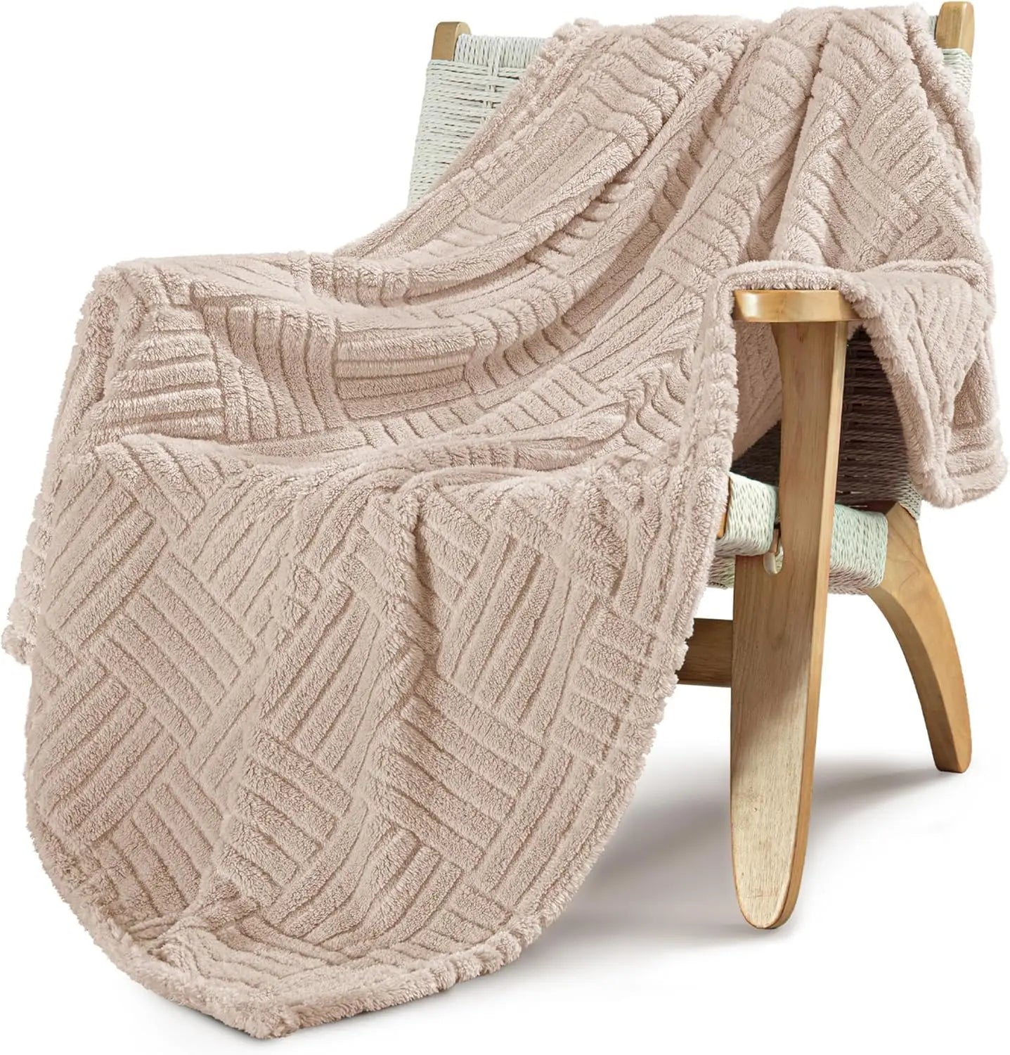Lightweight Fleece Throw Blanket With Jacquard Pattern