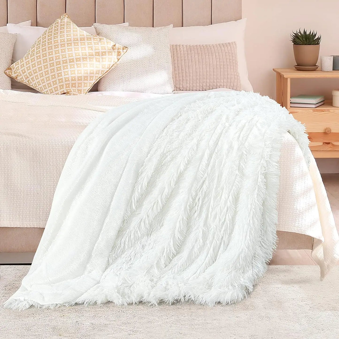 Extra Soft Faux Fur Throw Blanket Reversible Lightweight Plush Sofa